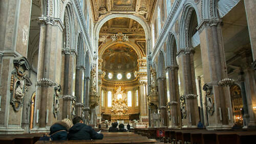 italie neapol neapolska katedrala