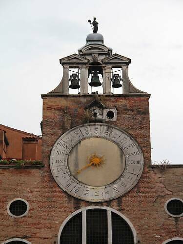 Kostel San Giacomo di Rialto v Benátkách v Itálii