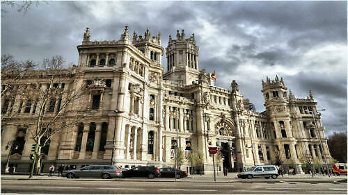 Palác Cibeles v Madridu ve Španělsku