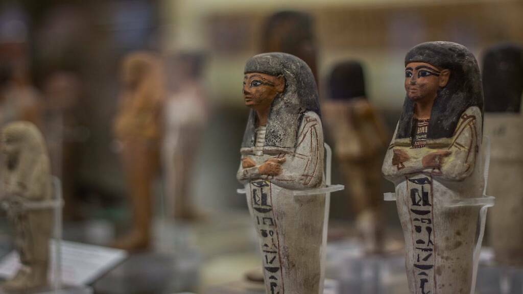 V muzeu můžete obdivovat celkem 37 000 artefaktů pokrývající historii Egypta od paleolitu až po Koptskou éru