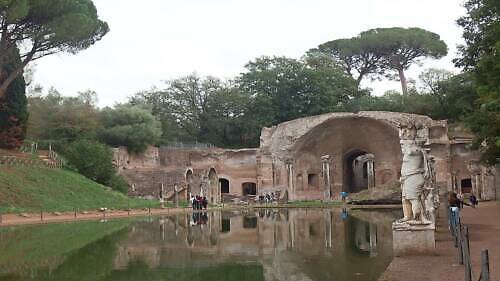 Vila byla postavena za vlády císaře Publia Aelia Hadriana v letech 118–133 n. l.