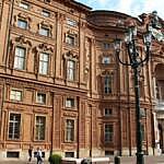 Palác Carignano (Palazzo Carignano) v Turíně