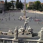 Náměstí míru (Piazza del Popolo) v Římě
