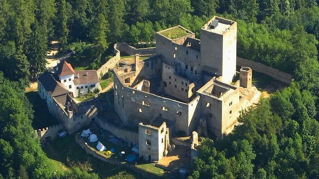 Zřícenina hradu Landštejn