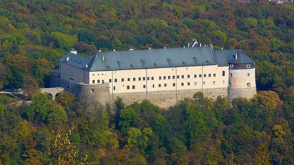 Hrad Červený Kameň
